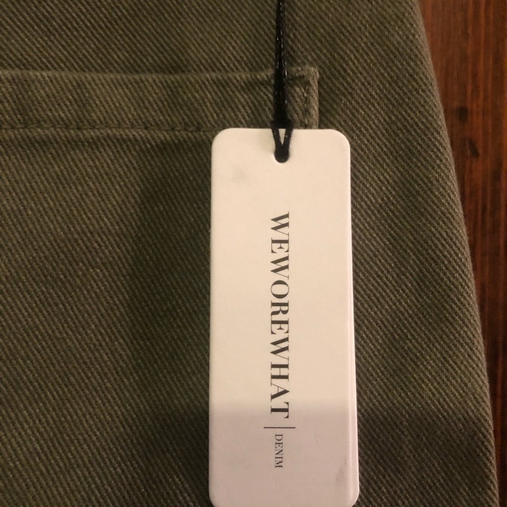 PRICE DROP! NWT Weworewhat ankle cargo  pants; army/olive green; sz 29. - Picture 6 of 7